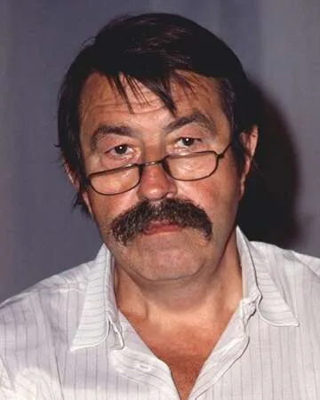 The Controversial Revelation of Günter Grass's SS Membership