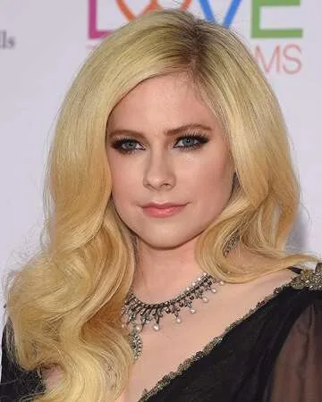 Avril Lavigne's 2006 Wedding to Deryck Whibley