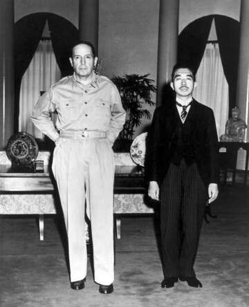 General MacArthur Meets Emperor Hirohito: A Historic Encounter in 1945