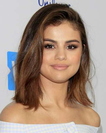 Selena Gomez Reveals Lupus Diagnosis in 2015