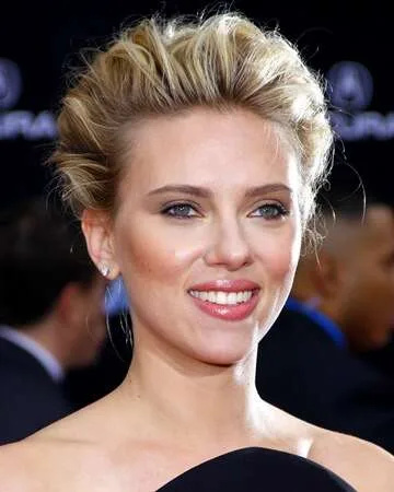Scarlett Johansson's Broadway Debut in 2009