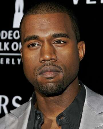 Jay-Z's Groundbreaking Album 'Blueprint' Released in 2001