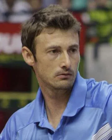 Hewitt's Historic Back-to-Back Titles: 2002 Australian Tennis Masters Cup