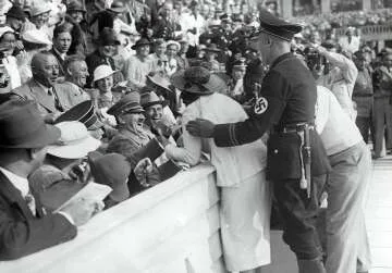 A Kiss for Hitler: A Remarkable Encounter at the 1936 Olympics