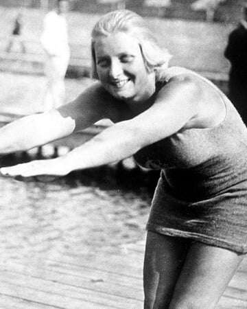 Celebrating Ethelda Bleibtrey: A Pioneer in American Swimming