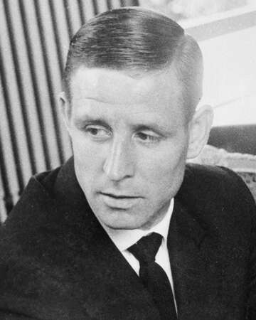 Celebrating the Life of Raymond Kopa: A Soccer Legend