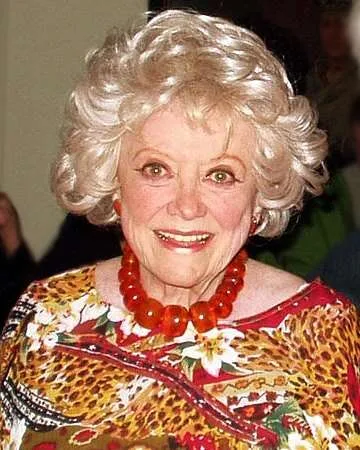 Phyllis Diller's Hollywood Star: A Milestone in Comedy