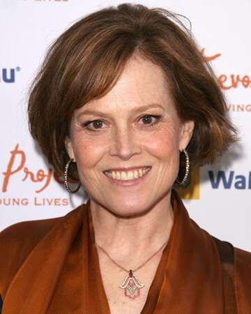 Sigourney Weaver's Memorable Wedding to Jim Simpson in 1984