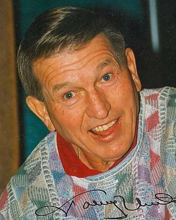 Johnny Unitas Sets NFL Touchdown Record in 1966