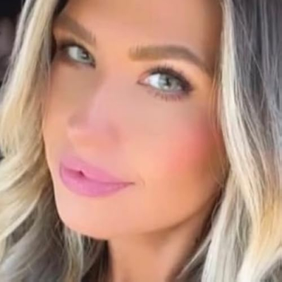 Denisse Holguin Profile