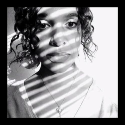 Desert Queen Profile