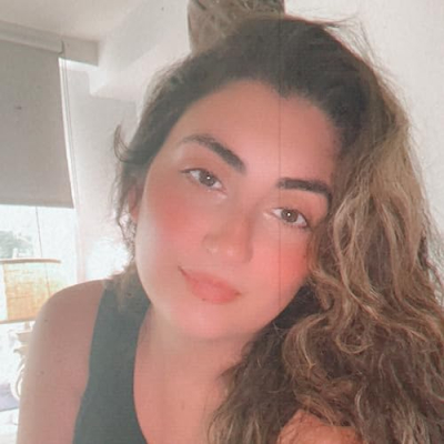 Arjana Kazani Profile