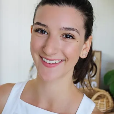 Cosmetics by Caroline