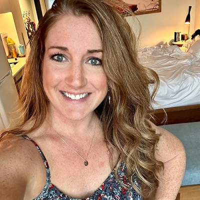 ✅ Honest Reviews with Brooke Profile