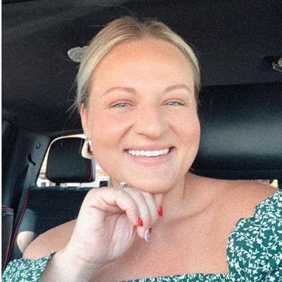 Jordan Mondon- MIDSIZE FASHION + LIFESTYLE Profile