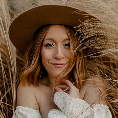 Lindsey Roman Profile