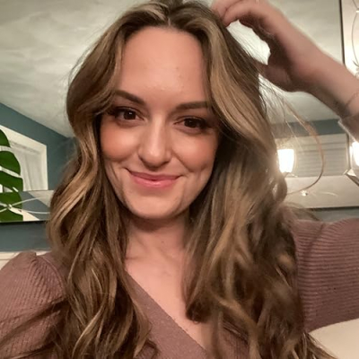 Dania Schnell Profile