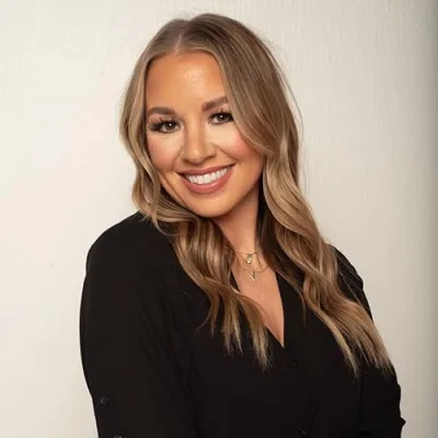 The Bargain Babe // Megan Cook