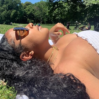 Alex Wolf's Books & Vibes Store Profile