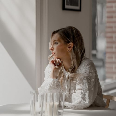 Chelsea Dinen Profile