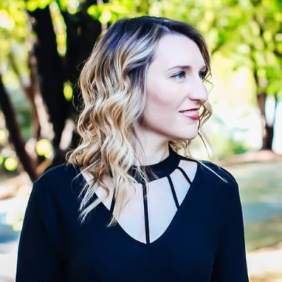 Laura Mintz: A Life + Style Blog Profile