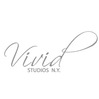 VIVID STUDIOS - Raizy Ciment