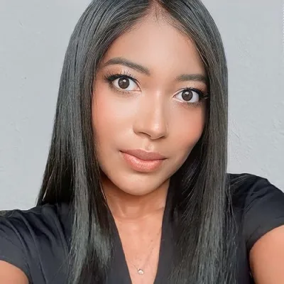 Alexis Lauren I @thealexislauren