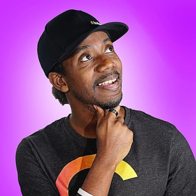 ROBERTO BLAKE | CREATOR GEAR GUIDE Profile