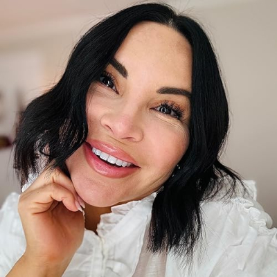 Nina Marie Blogs Profile