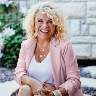 Jennifer Allwood | Home Decor + Biz Coach