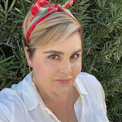 Lindsay Hollister Profile