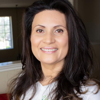 Daisy Multifacetica Profile