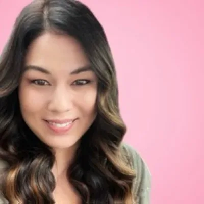 Tina Likes Books/ Tina Likes What