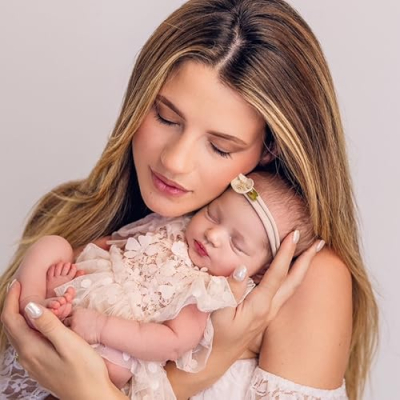 Danielle Stratton Profile