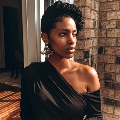 Klassically Kept Profile