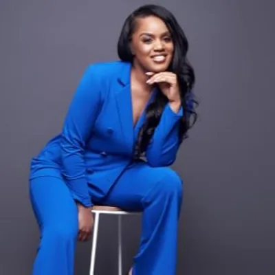 TOYA AKA MS.BUILDABRAND