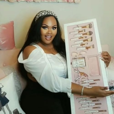 EL-Bee London Profile