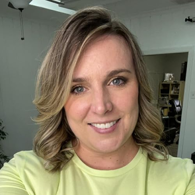 Katelyn Scott Boudoir Viral Finds Profile