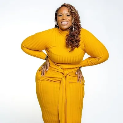 Kris J, The Sparkle Goddess✨