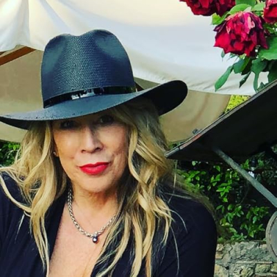 Kelly Mitchell, The Wine Siren Profile