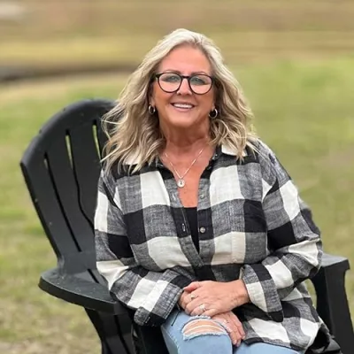 Tami McNeil at Home with My Amazon Favorites