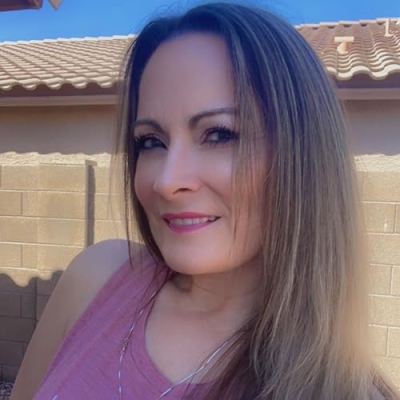 It's Jen Lynn Profile