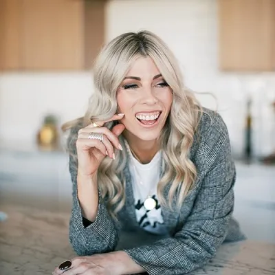 Lindsey Nadler | Life & Business Coach | Host of the Make Your Passion Pay You Podcast