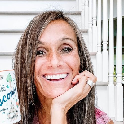 Angela Staehling Profile