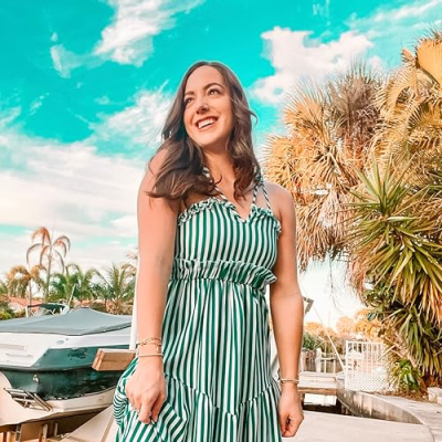 Shannon Megan - The Laptop Lifestyle Profile