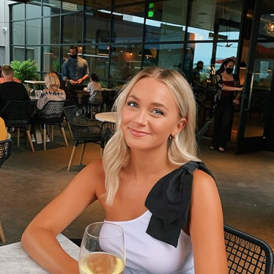 Julia Bianchi Profile