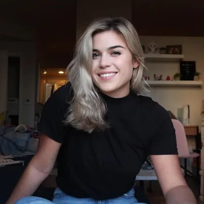 Lilly - thefurnituredr