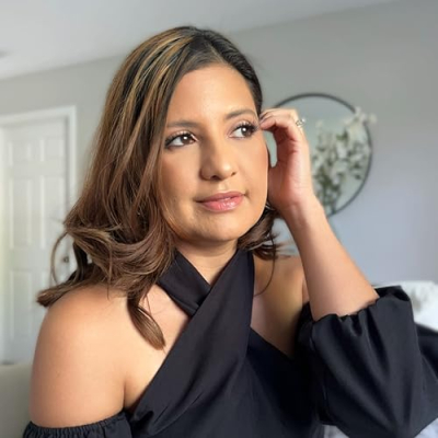 Ana Carolina Vega Profile