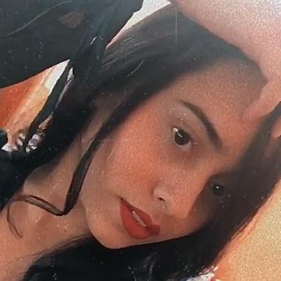 𝗦𝗵𝗮𝗿𝗹𝗲𝘆’s must have ❤️‍🔥 Profile