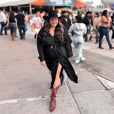 Kelly Fox - itskellyfox